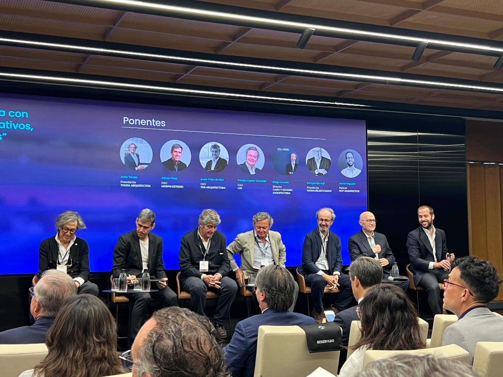 Arqueha asiste al 3er Congreso de Industrialización CIARE en Madrid